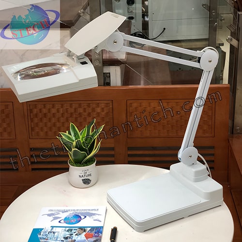 Kính lúp để bàn STECH tiêu chuẩn Quốc Tế 8066C-5X-V (thấu kính trắng, vuông to, loại xịn)